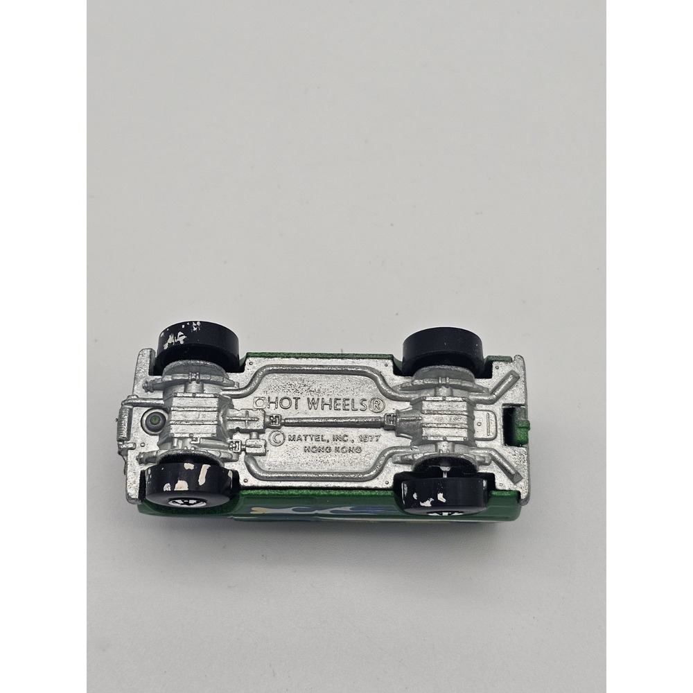 Hot Wheels Vintage 1977 Green Baja Breaker Van w/ Black Walls 1:64 Diecast - Picture 6 of 6